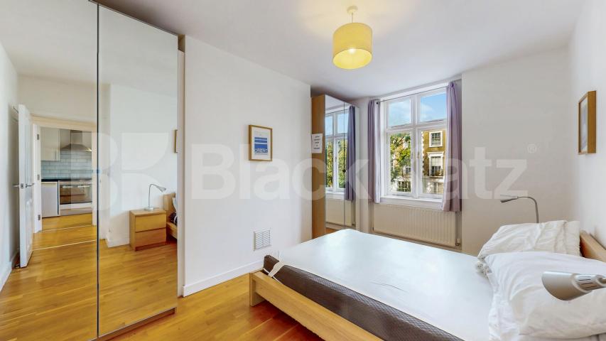 Refurbished Refurbished Two Bedroom Flat in Elegant Period Conversion Rochester Road, Camden